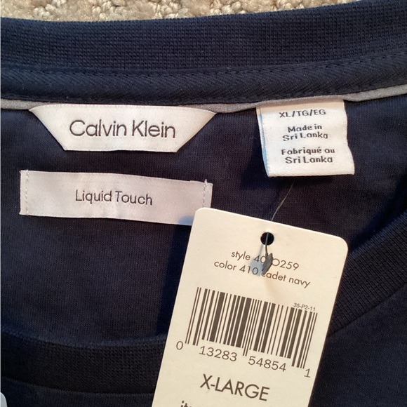 Calvin Klein🆕Classic Navy Blue Liquid Touch Tee, crew neck,ultra soft cotton, XL - Picture 3 of 9